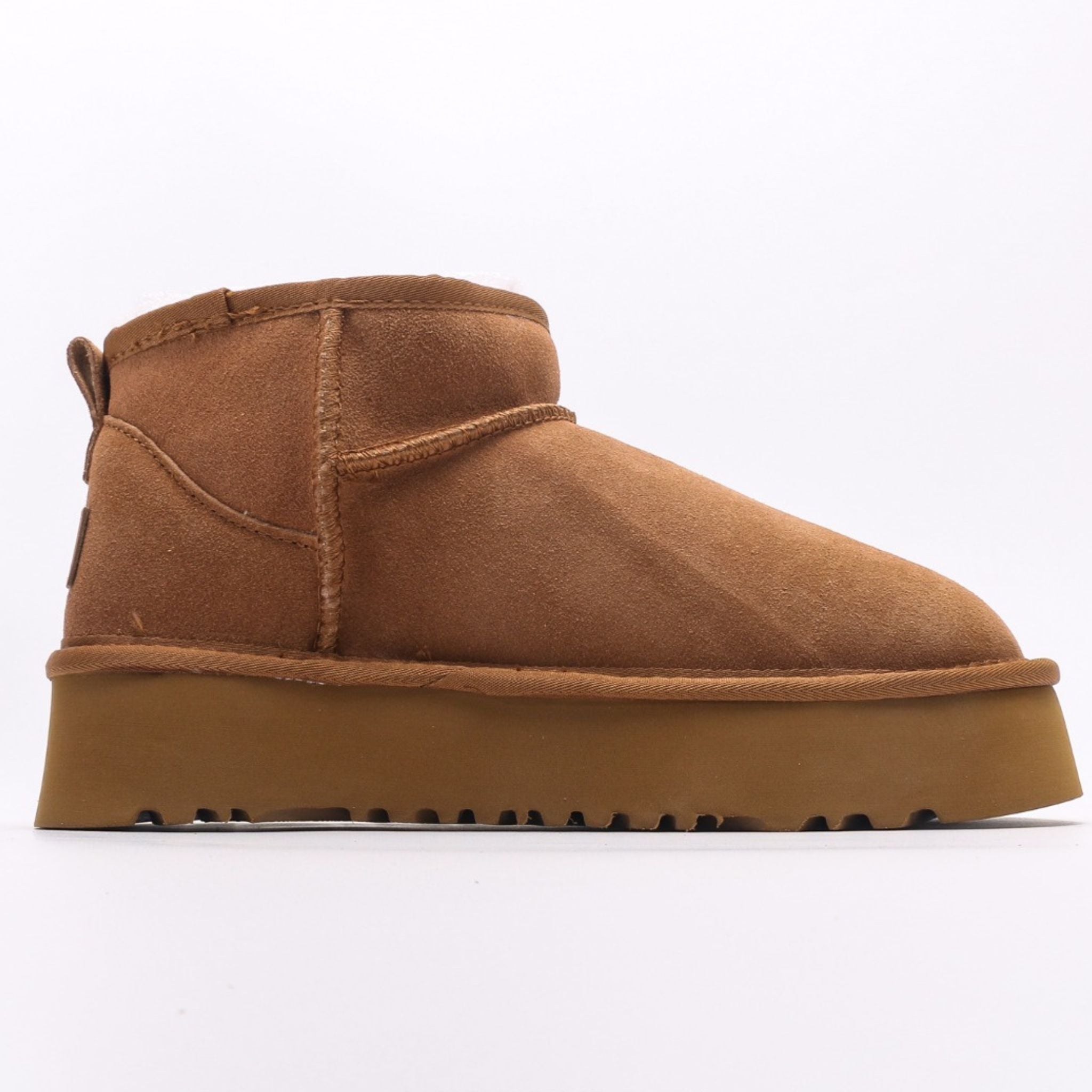 UGG  Platform Chestnut