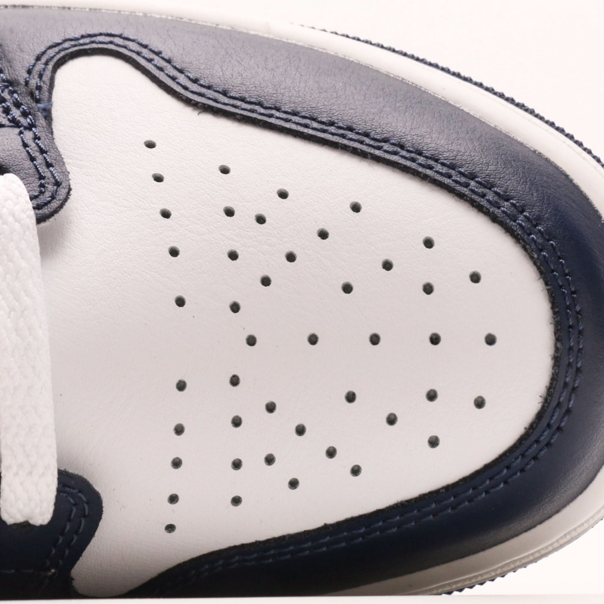 Air Jordan 1 Low SE Midnight Navy
