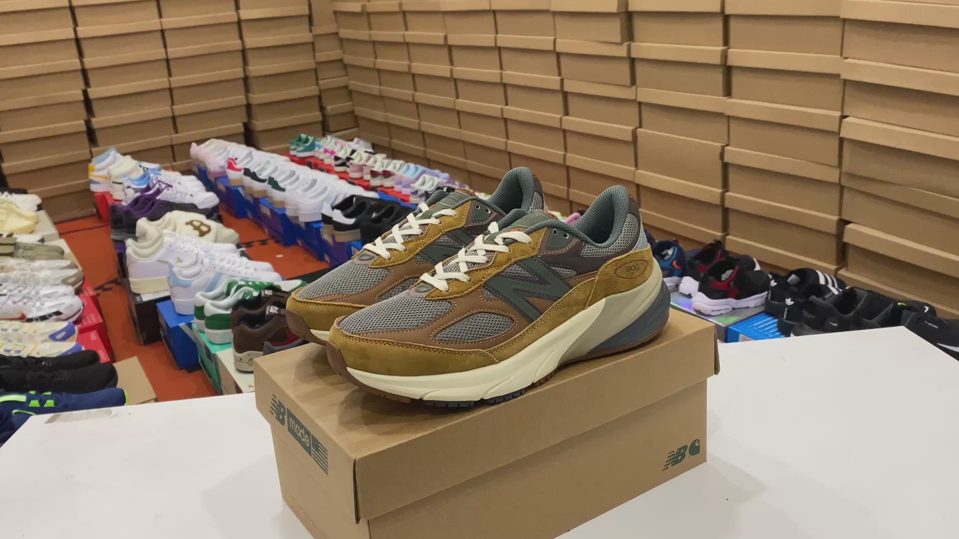 New Balance 990v6 "Carhartt - Sculpture Center"