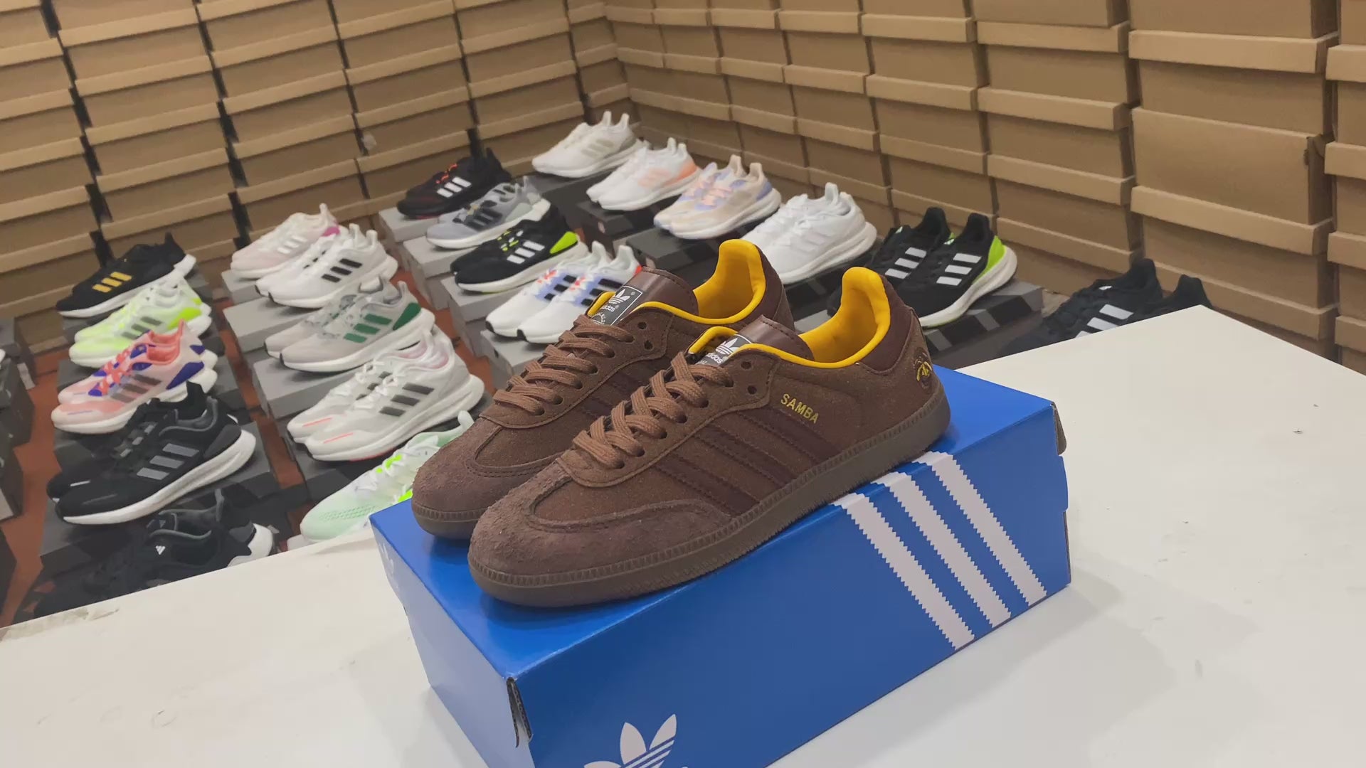 Adidas Original Samba Classic "Brown Yellow"