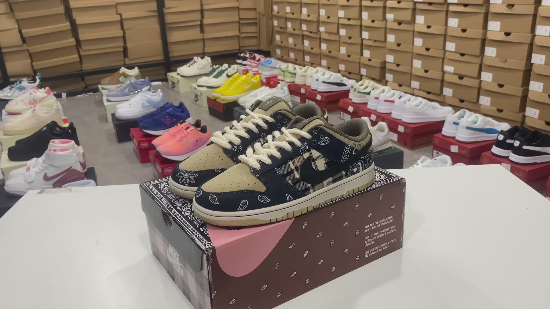 Nike Dunk Low SB x Travis Scott - "Cactus Jack"