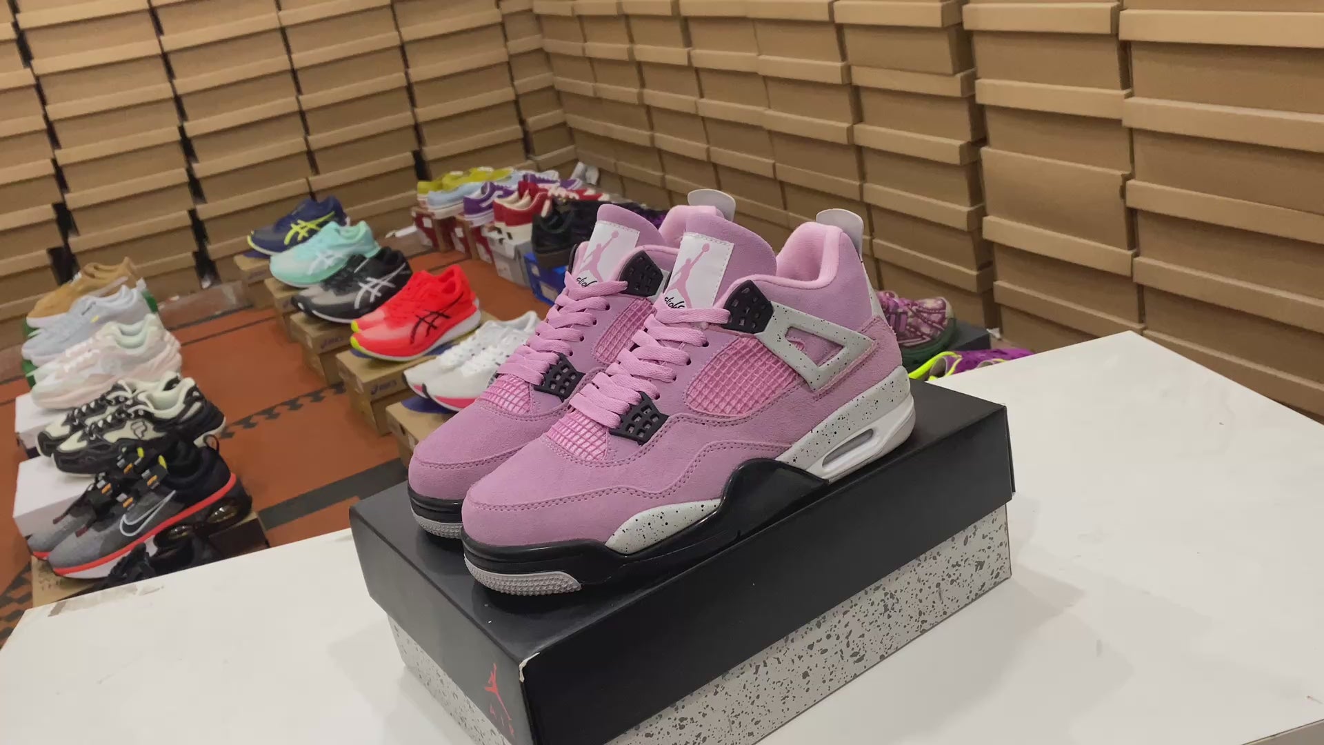 Air Jordan 4 Retro OG 'Macho Pink'