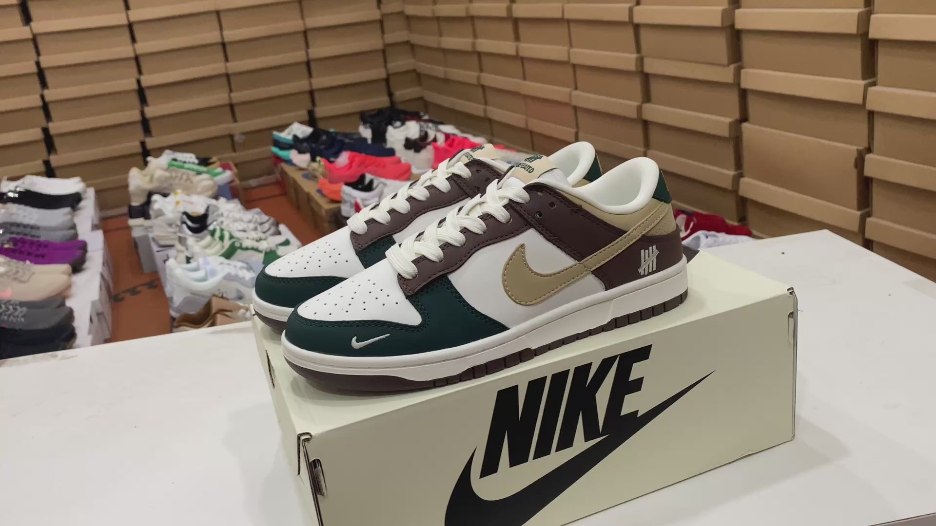 Nike Dunk Low Retro "Brown Green"