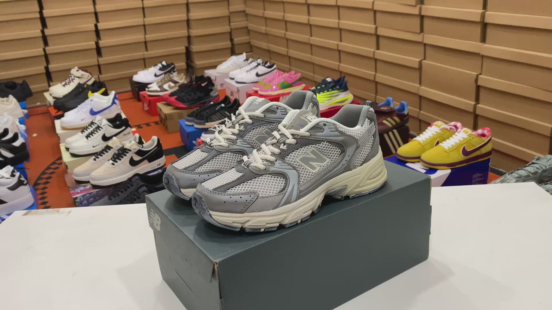 New Balance MR530 3