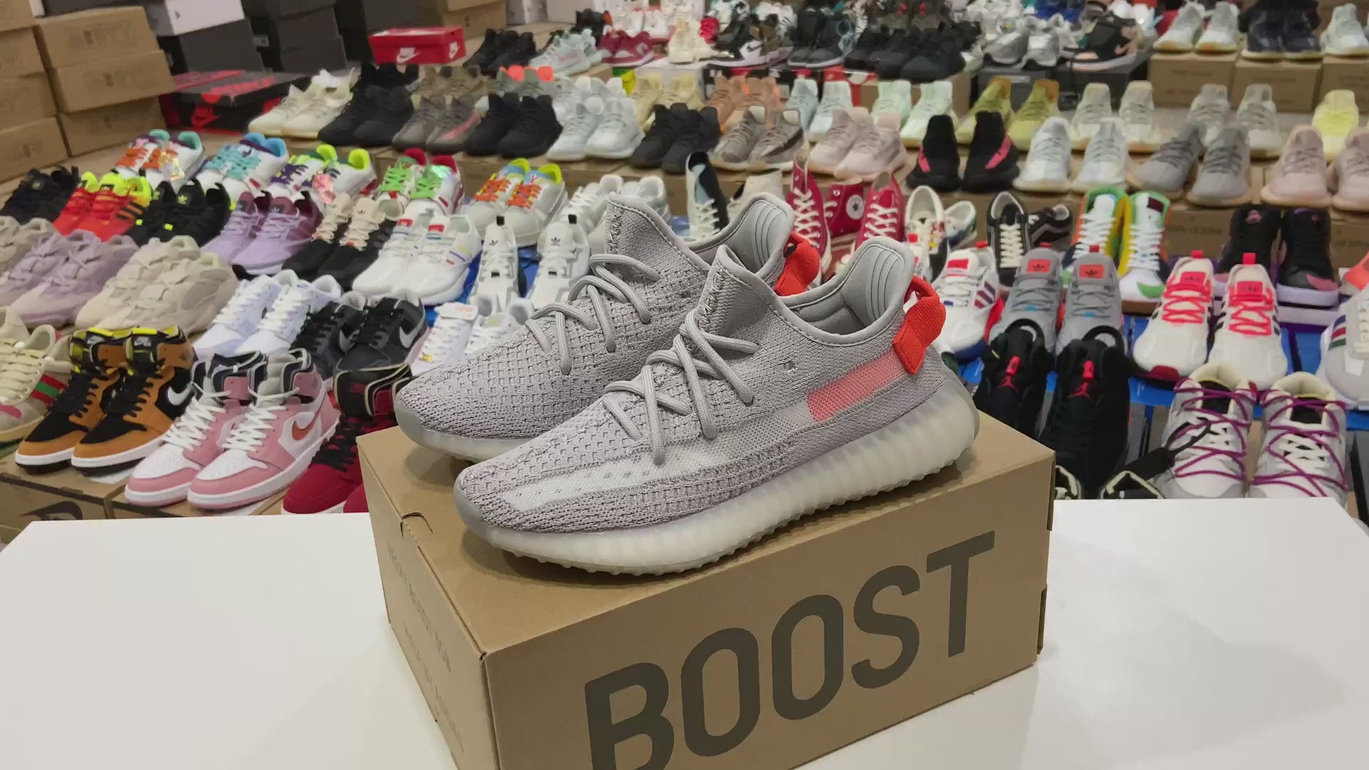 Feu arrière adidas Yeezy Boost 350 V2