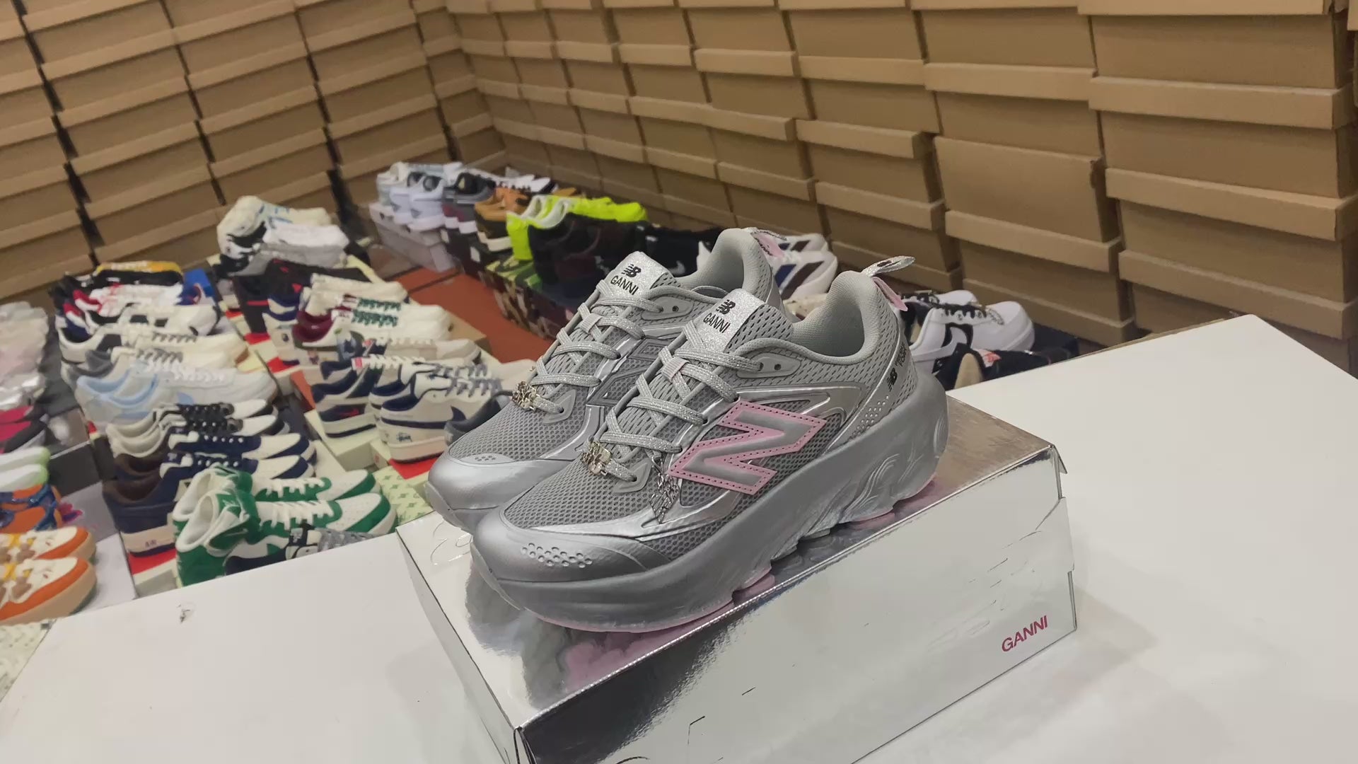 New Balance Fresh Foam Trainer GANNI Silver Metallic