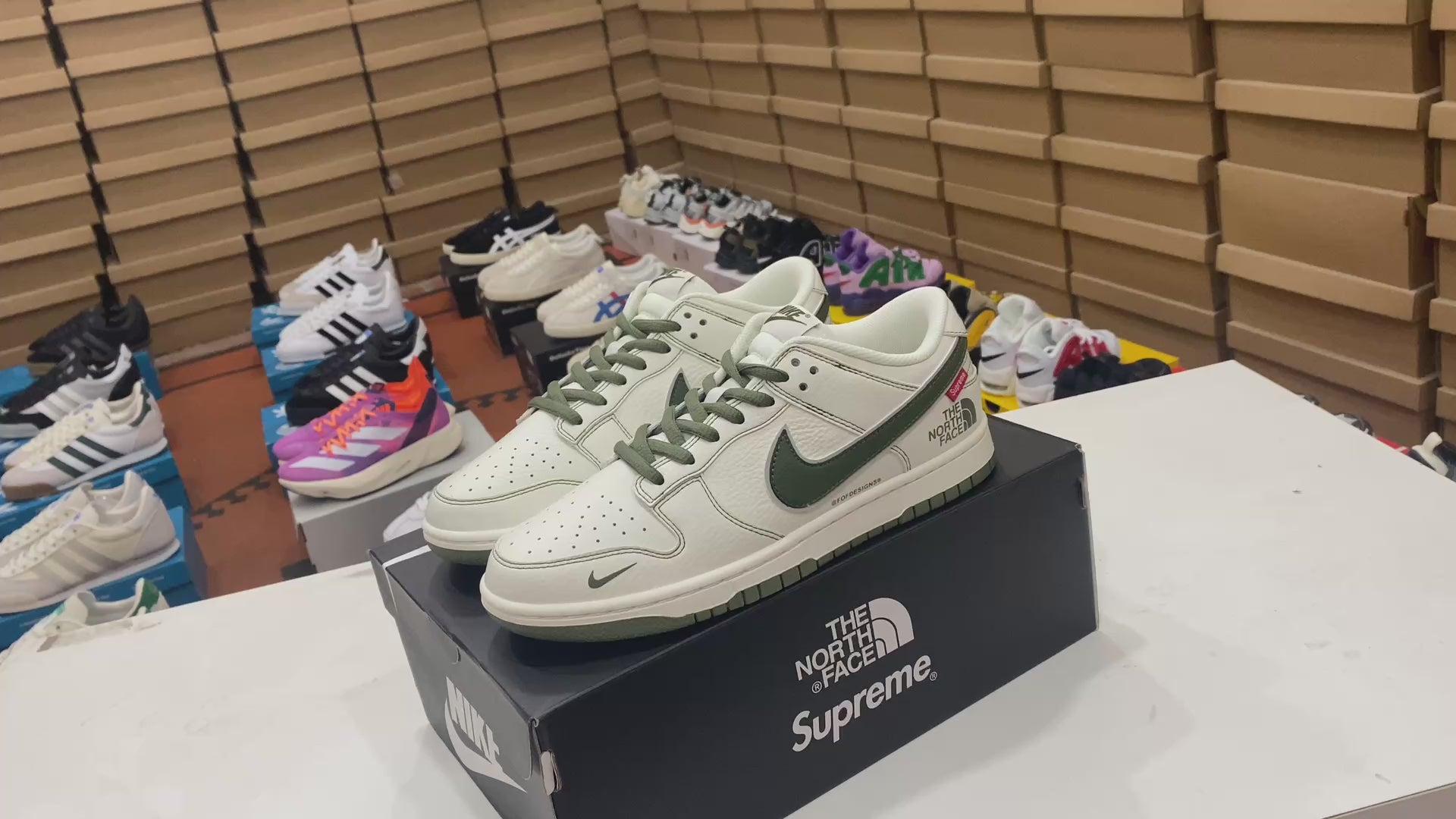Nike Dunk Low x The North Face x Supreme "Green"