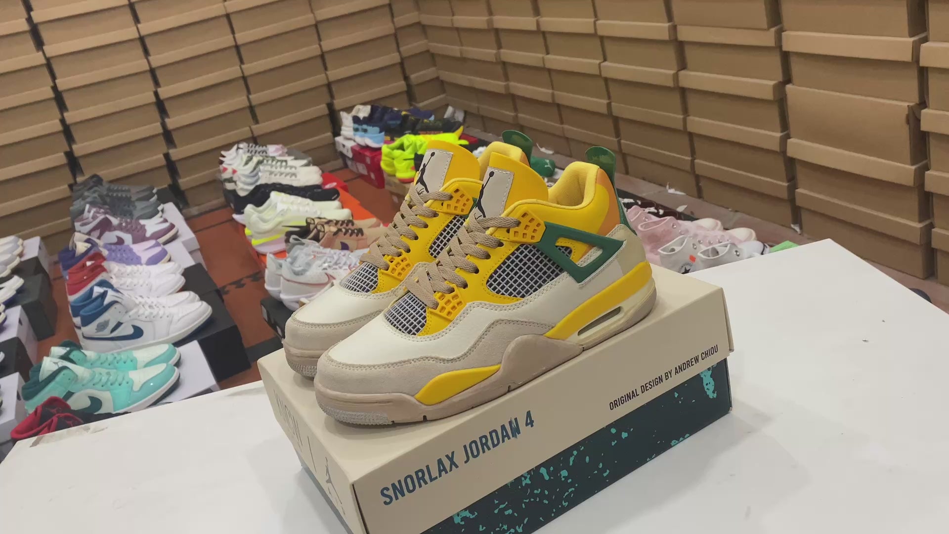 Air Jordan 4 Retro Off Noir Snorlax
