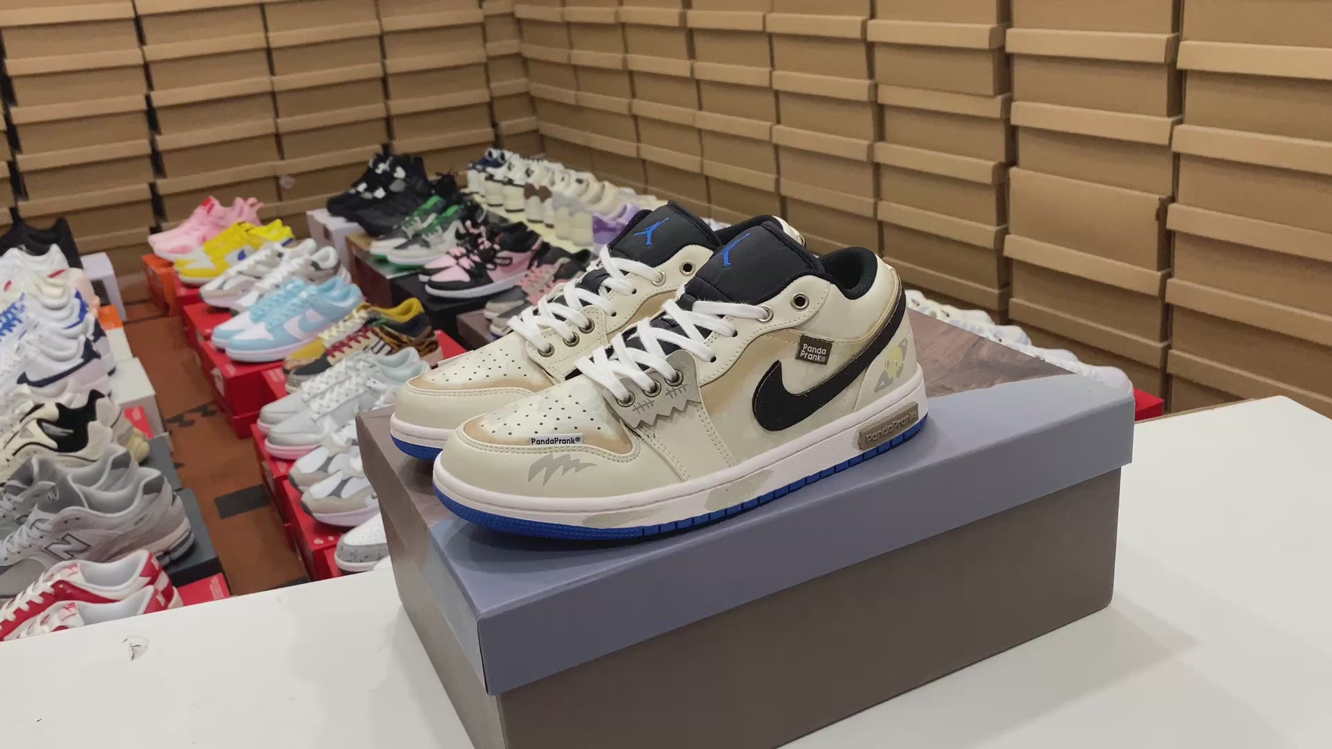 Air Jordan 1 Low GS'Light Smoke GreyBlack'